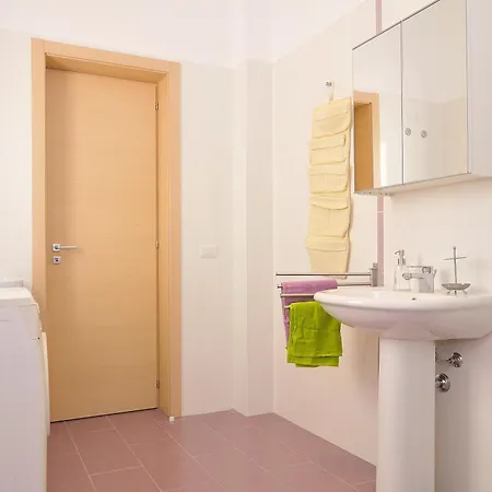 Delposto Apartment *