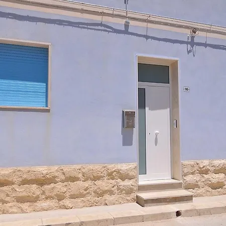 Delposto Apartment *